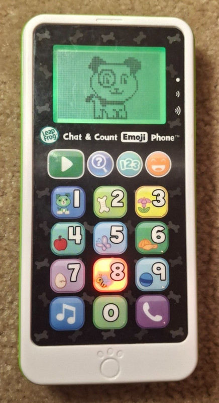 LEAF FROG CHAT & COUNT EMOJI PHONE FOR KIDS