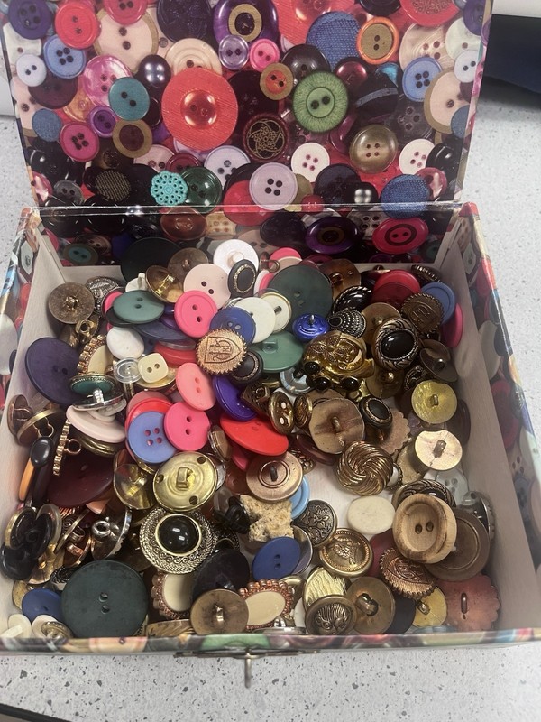 Lakeshore Learning Materials Button Box 1996 Vintage Sorting With Various Button gallery
