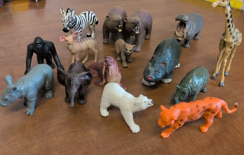 Wildlife/Zoo Animal Figures Plastic toy, Set Of 15, Various Brands and sizes